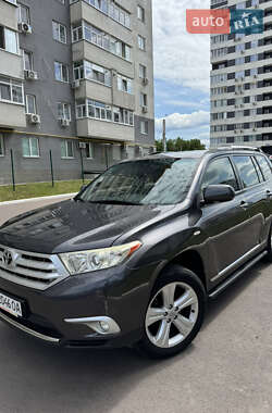 Позашляховик / Кросовер Toyota Highlander 2011 в Харкові
