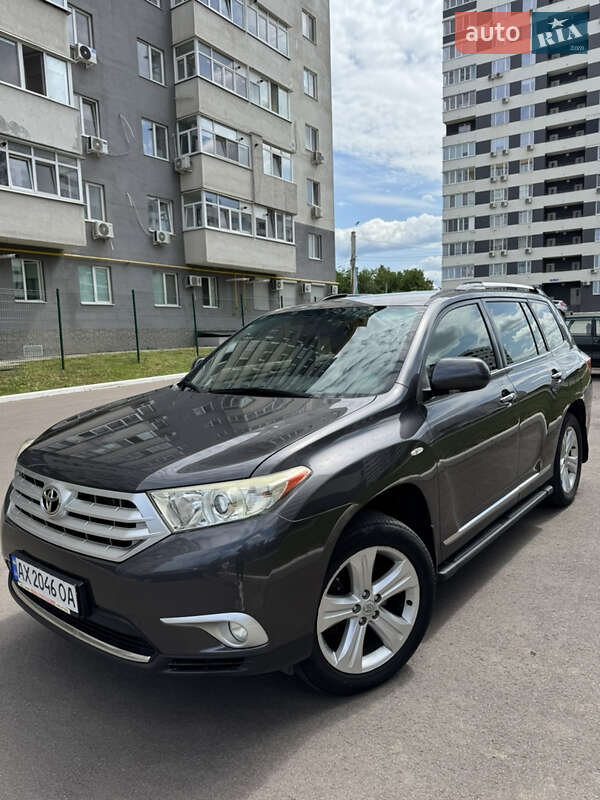 Toyota Highlander 2011