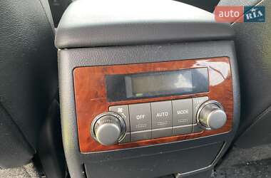 Внедорожник / Кроссовер Toyota Highlander 2012 в 