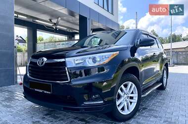 Позашляховик / Кросовер Toyota Highlander 2015 в Києві