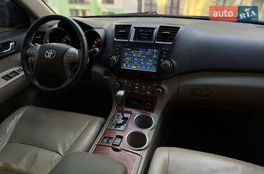 Внедорожник / Кроссовер Toyota Highlander 2007 в 