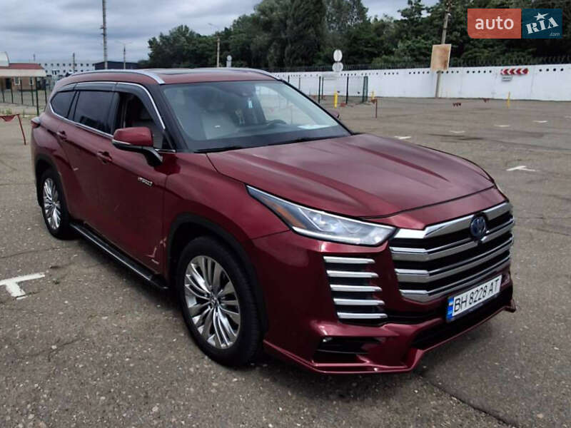Toyota Highlander 2021