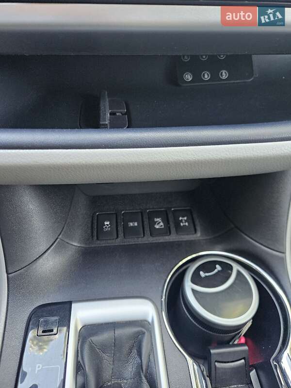 Позашляховик / Кросовер Toyota Highlander 2017 в Києві