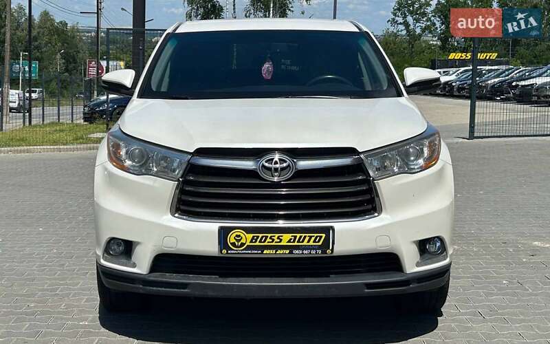 Внедорожник / Кроссовер Toyota Highlander 2015 в Черновцах