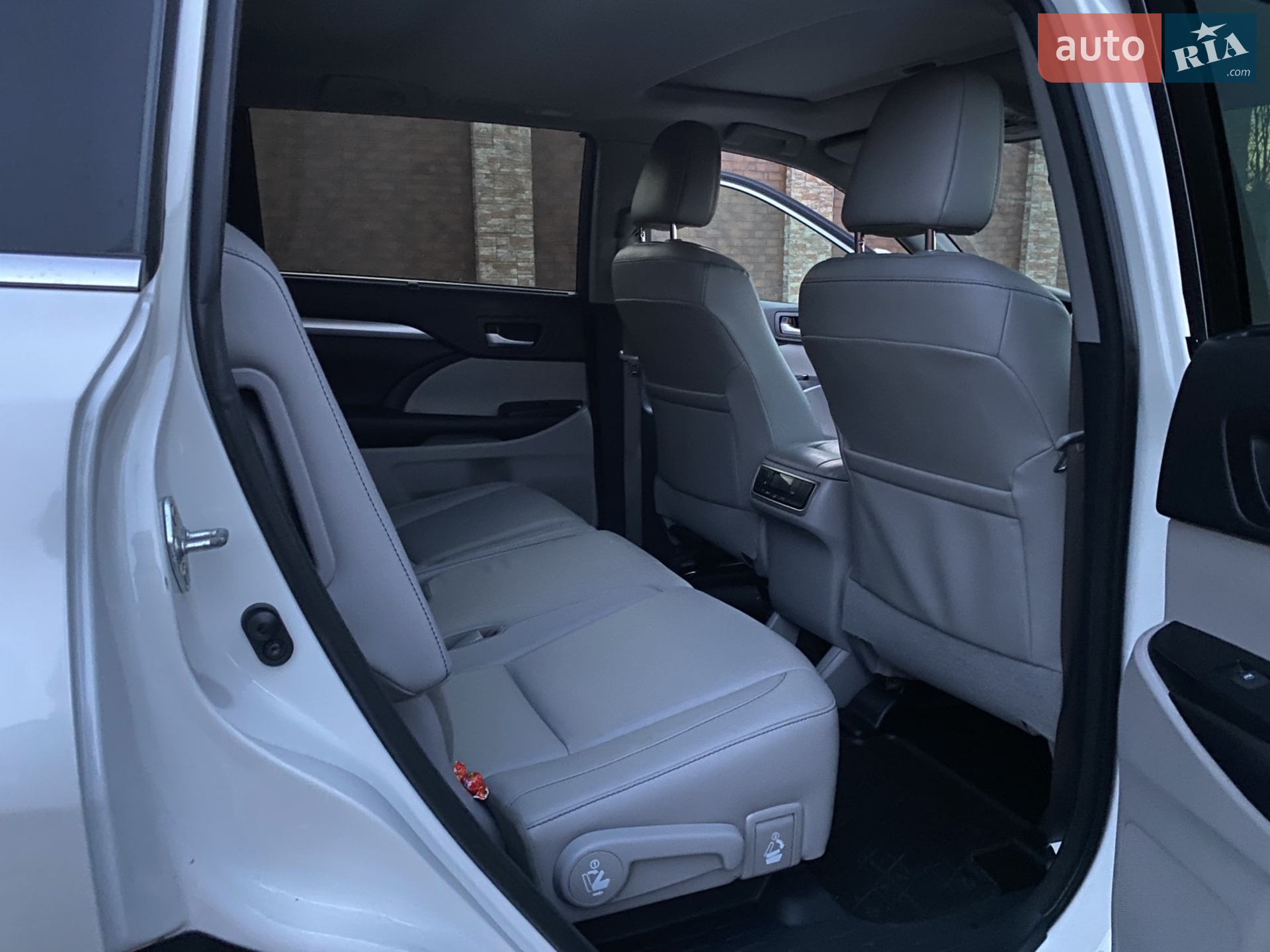 2016 Toyota Highlander - мініатюра 7