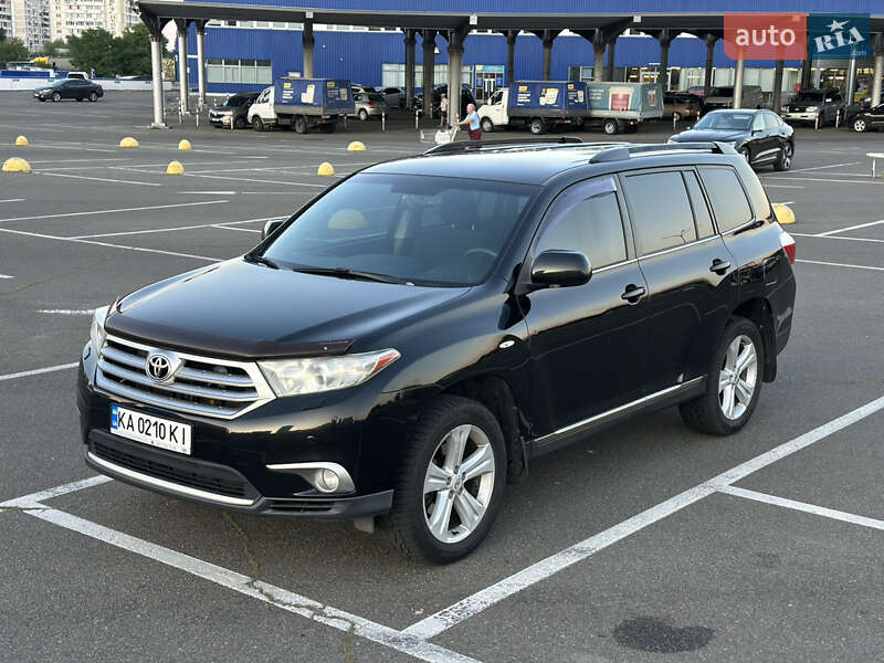 Позашляховик / Кросовер Toyota Highlander 2011 в Києві
