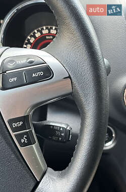 Внедорожник / Кроссовер Toyota Highlander 2013 в 