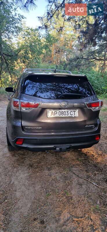 Toyota Highlander 2016