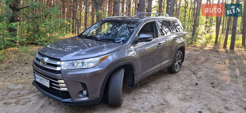 Внедорожник / Кроссовер Toyota Highlander 2016 в Броварах