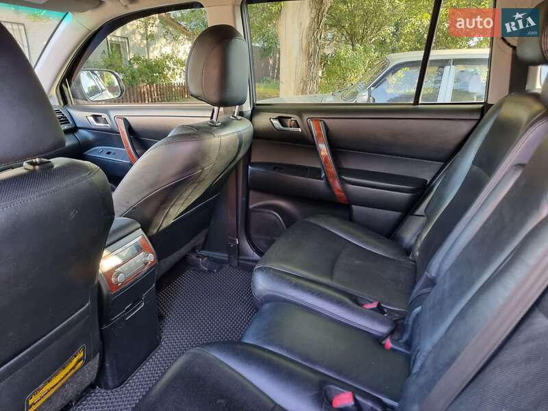 Внедорожник / Кроссовер Toyota Highlander 2011 в Днепре фото 4 Внедорожник / Кроссовер Toyota Highlander 2011 в Днепре