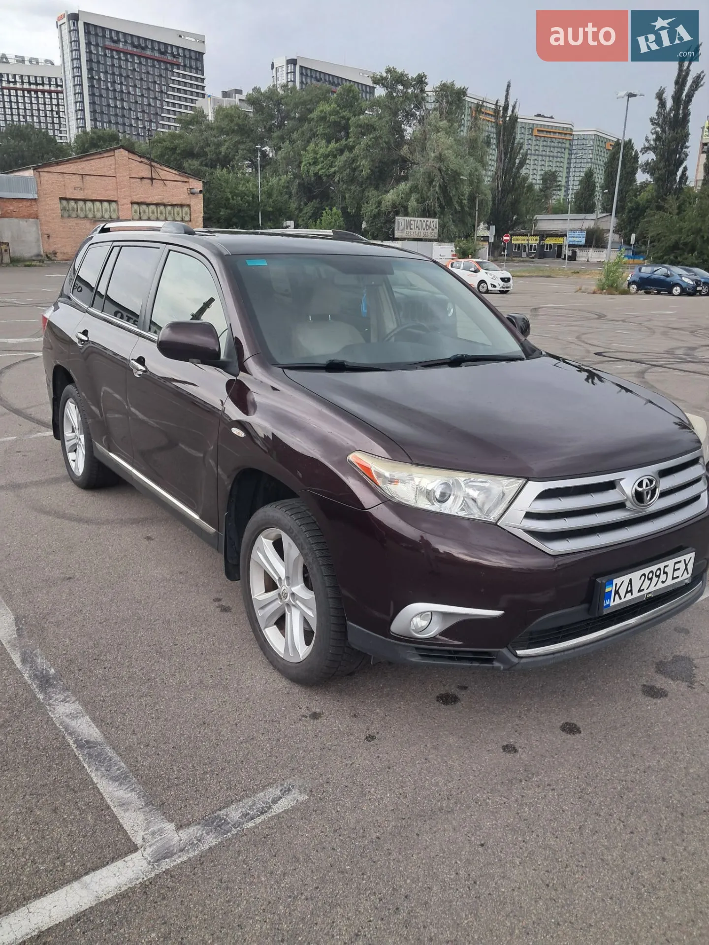 2011 Toyota Highlander - фото 1