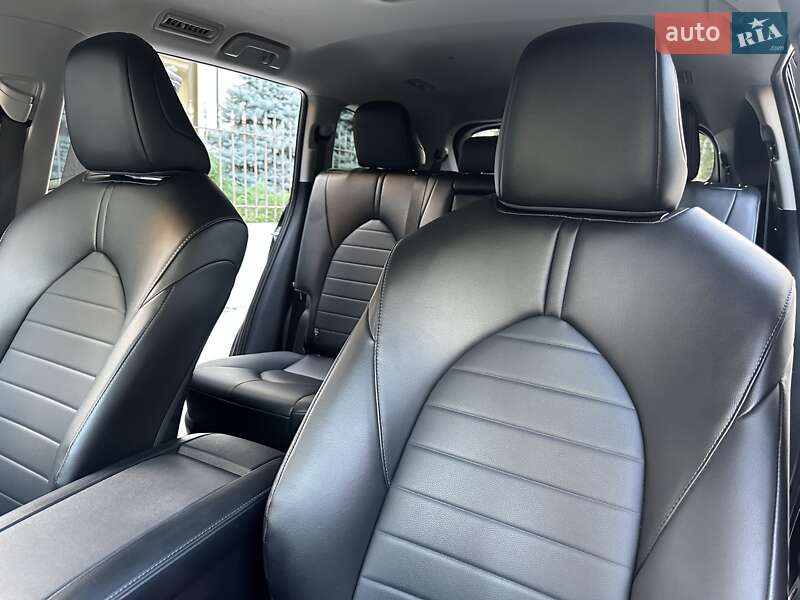 Внедорожник / Кроссовер Toyota Highlander 2022 в Киеве