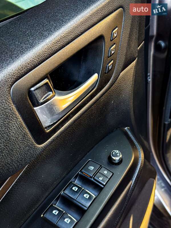 Внедорожник / Кроссовер Toyota Highlander 2017 в Кропивницком