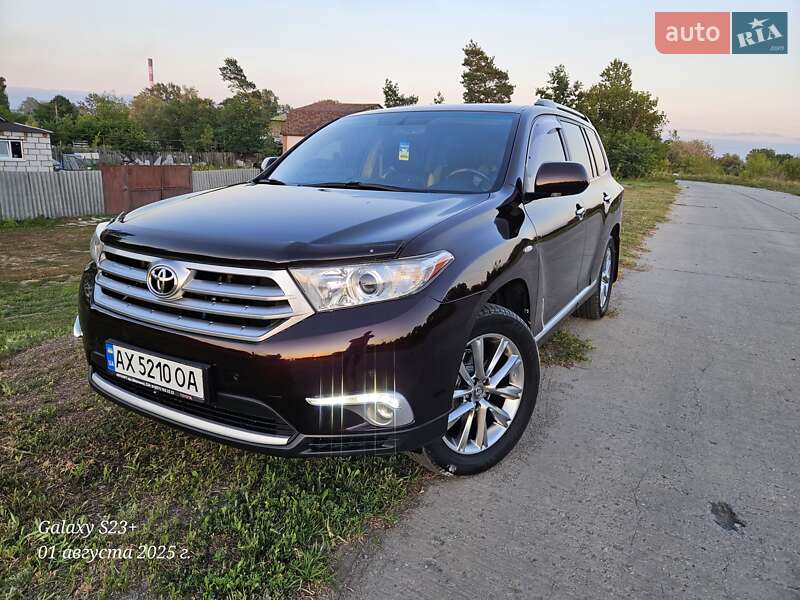 Toyota Highlander 2011
