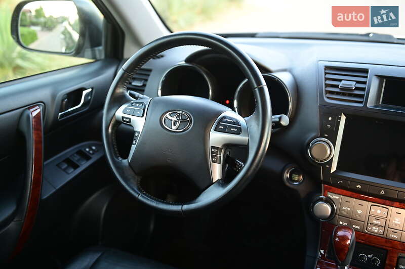 Внедорожник / Кроссовер Toyota Highlander 2010 в Одессе фото 35 Внедорожник / Кроссовер Toyota Highlander 2010 в Одессе