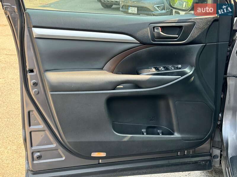 Внедорожник / Кроссовер Toyota Highlander 2014 в Виннице фото 16 Внедорожник / Кроссовер Toyota Highlander 2014 в Виннице