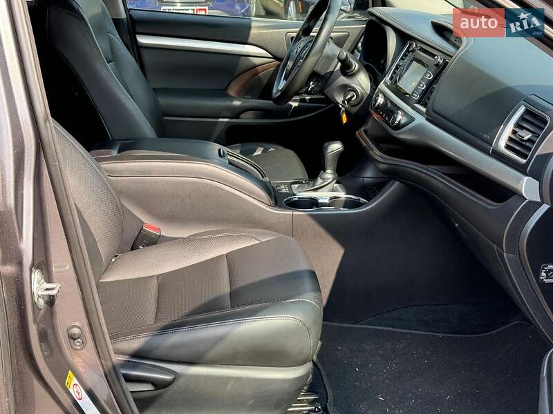 Внедорожник / Кроссовер Toyota Highlander 2014 в Виннице фото 28 Внедорожник / Кроссовер Toyota Highlander 2014 в Виннице