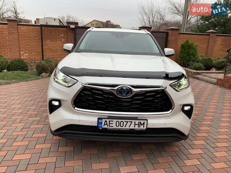 Позашляховик / Кросовер Toyota Highlander 2020 в Кривому Розі