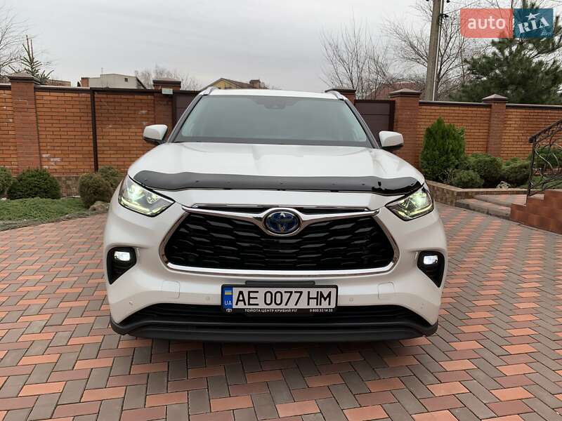 Позашляховик / Кросовер Toyota Highlander 2020 в Кривому Розі