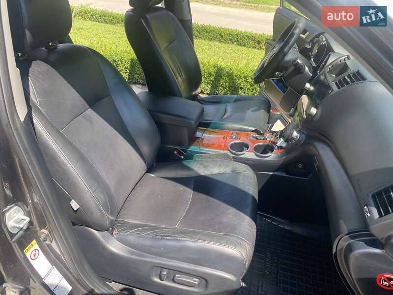 Позашляховик / Кросовер Toyota Highlander 2012 в Умані фото 21 Позашляховик / Кросовер Toyota Highlander 2012 в Умані