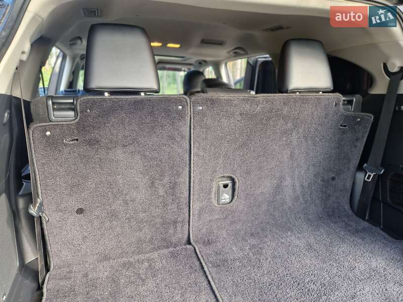 Позашляховик / Кросовер Toyota Highlander 2020 в Києві