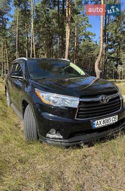 Позашляховик / Кросовер Toyota Highlander 2014 в Богодухіву