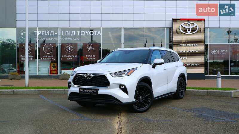 Toyota Highlander 2025