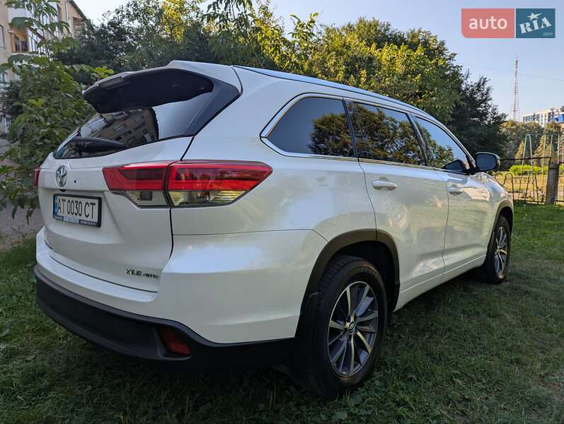 Позашляховик / Кросовер Toyota Highlander 2018 в Івано-Франківську фото 2 Позашляховик / Кросовер Toyota Highlander 2018 в Івано-Франківську