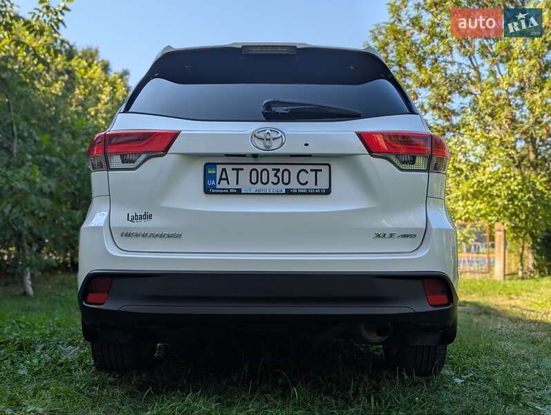 Позашляховик / Кросовер Toyota Highlander 2018 в Івано-Франківську фото 13 Позашляховик / Кросовер Toyota Highlander 2018 в Івано-Франківську