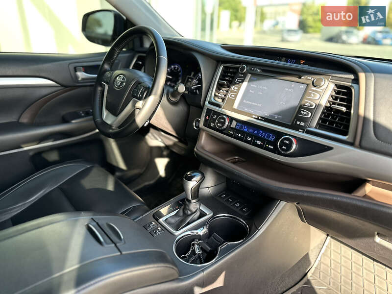 Внедорожник / Кроссовер Toyota Highlander 2014 в Днепре фото 13 Внедорожник / Кроссовер Toyota Highlander 2014 в Днепре