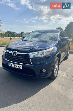 Внедорожник / Кроссовер Toyota Highlander 2015 в Виннице