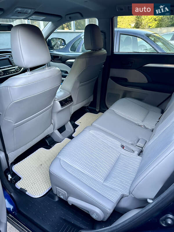 Внедорожник / Кроссовер Toyota Highlander 2015 в Виннице фото 15 Внедорожник / Кроссовер Toyota Highlander 2015 в Виннице