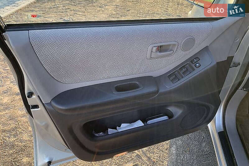 Внедорожник / Кроссовер Toyota Highlander 2002 в Виннице