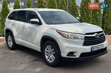 Позашляховик / Кросовер Toyota Highlander 2016 в Києві