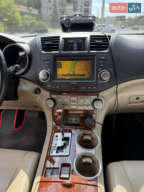 Позашляховик / Кросовер Toyota Highlander 2012 в Харкові
