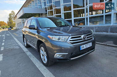 Внедорожник / Кроссовер Toyota Highlander 2011 в Киеве