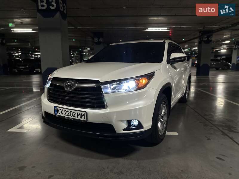 Внедорожник / Кроссовер Toyota Highlander 2016 в Харькове фото 2 Внедорожник / Кроссовер Toyota Highlander 2016 в Харькове