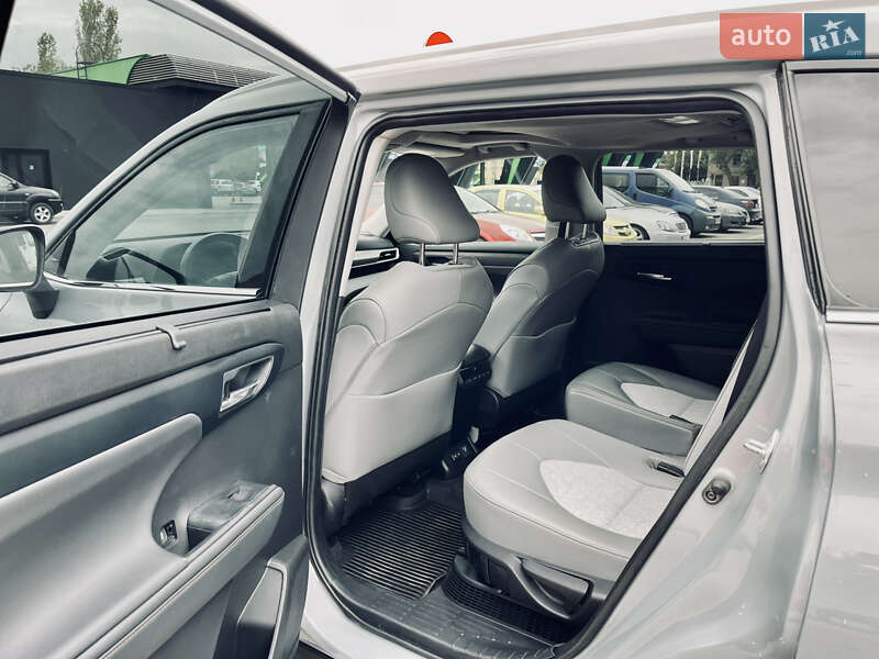 Позашляховик / Кросовер Toyota Highlander 2022 в Одесі