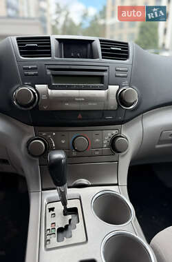 Внедорожник / Кроссовер Toyota Highlander 2007 в 