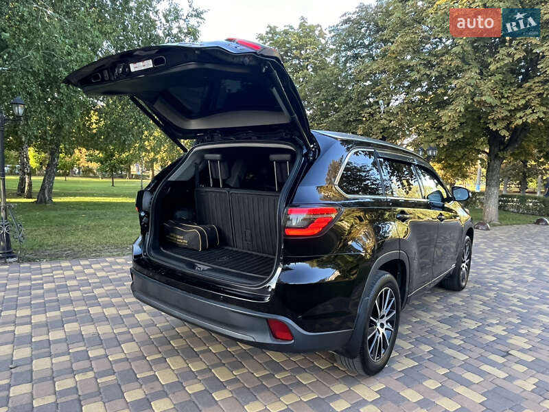 Внедорожник / Кроссовер Toyota Highlander 2016 в Броварах