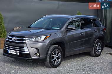 Позашляховик / Кросовер Toyota Highlander 2015 в Тернополі