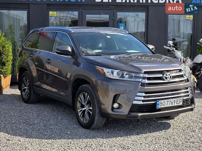 Внедорожник / Кроссовер Toyota Highlander 2015 в Тернополе фото 4 Внедорожник / Кроссовер Toyota Highlander 2015 в Тернополе