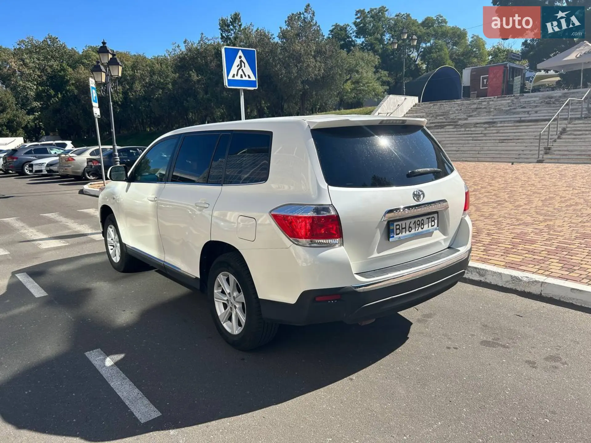 2013 Toyota Highlander - мініатюра 2
