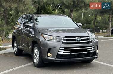 Позашляховик / Кросовер Toyota Highlander 2018 в Одесі