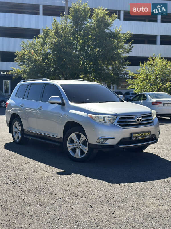 Toyota Highlander 2011