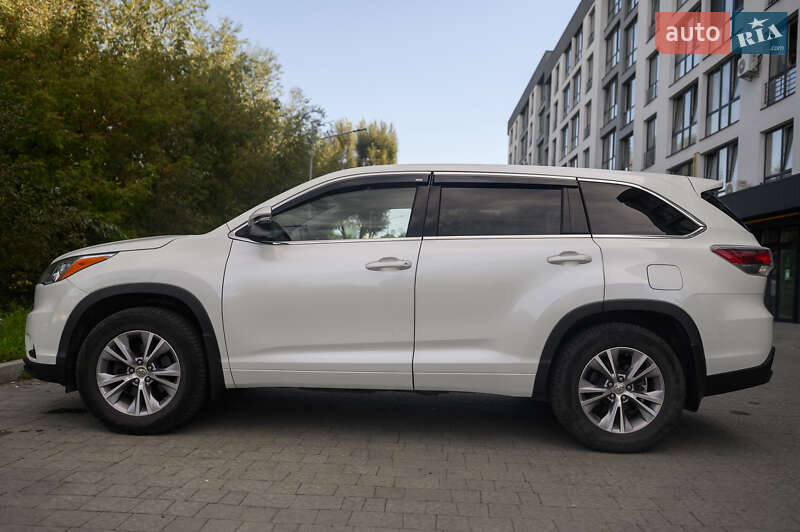 Внедорожник / Кроссовер Toyota Highlander 2015 в Новояворовске фото 4 Внедорожник / Кроссовер Toyota Highlander 2015 в Новояворовске