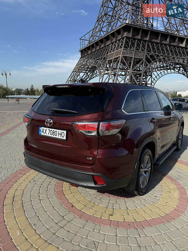 Внедорожник / Кроссовер Toyota Highlander 2015 в Харькове