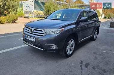Внедорожник / Кроссовер Toyota Highlander 2011 в Киеве