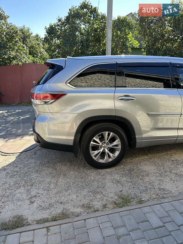 Toyota Highlander 2015