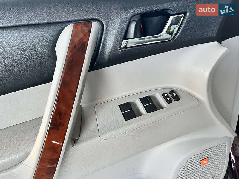 Позашляховик / Кросовер Toyota Highlander 2013 в Миколаєві фото 13 Позашляховик / Кросовер Toyota Highlander 2013 в Миколаєві